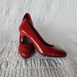 Pop of Red Comfort Plus Kitten Shine Heels 5